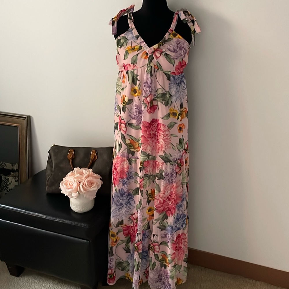 Floral pink maxi summer dress